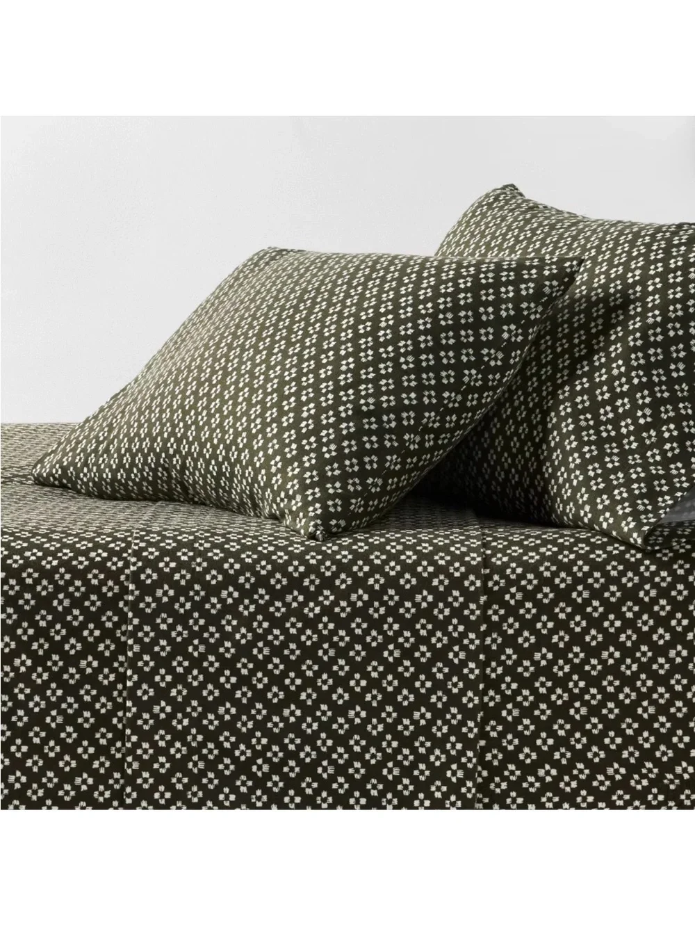 King Ultra Soft Flannel Sheet Set Green
Geo - Threshold - Picture 1 of 5